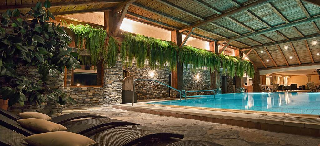 Apartment 24 Hotel Etrier Pool & Spa Crans-Montana Exteriör bild