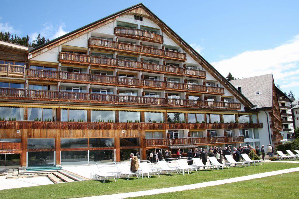 Apartment 24 Hotel Etrier Pool & Spa Crans-Montana Exteriör bild